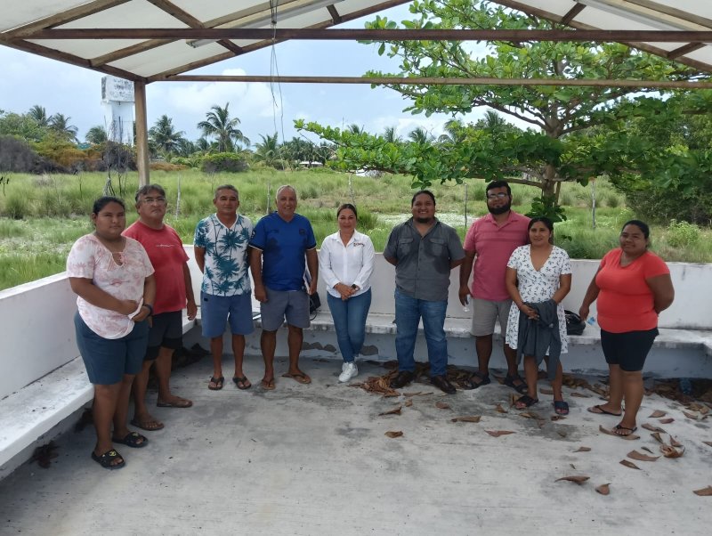 SEDE Quintana Roo acerca asesoría empresarial a Xcalak para fortalecer la economía local