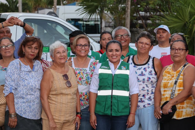 BLANCA MERARI PONE EN MARCHA EL PROGRAMA “PUERTO MORELOS BRILLA” PARA MODERNIZAR EL ALUMBRADO PÚBLICO