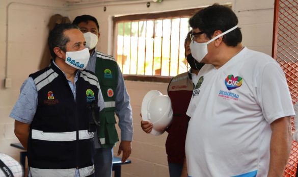 Carlos Joaquín recorre, por segundo día consecutivo, municipios del norte tras el paso del huracán “Delta”