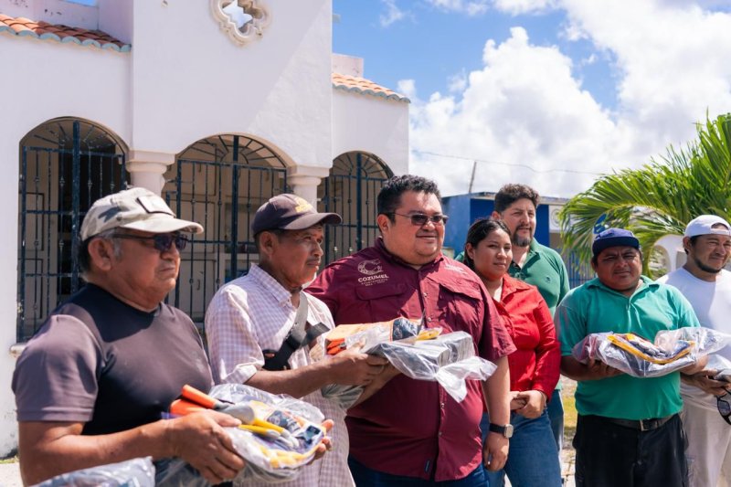 Chacón refuerza trabajos en panteones para recibir a visitantes