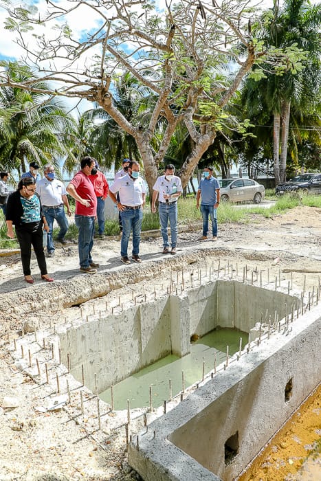 De mano con la ciudadanía avanzan las obras de drenaje sanitario y agua potable en Bacalar