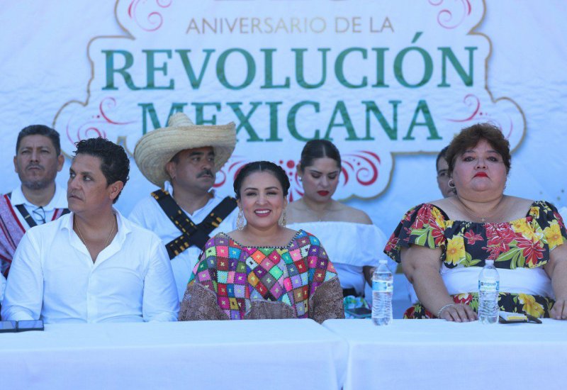 DESTACA BLANCA MERARI PARTICIPACIÓN DE PORTOMORELENSES EN CONMEMORACIÓN DEL ANIVERSARIO DE LA REVOLUCIÓN MEXICANA