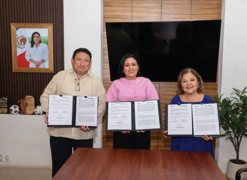 FIRMA PUERTO MORELOS CONVENIO CON EL IQTP PARA FORTALECER LA TRANSPARENCIA Y EL ACCESO A LA INFORMACIÓN