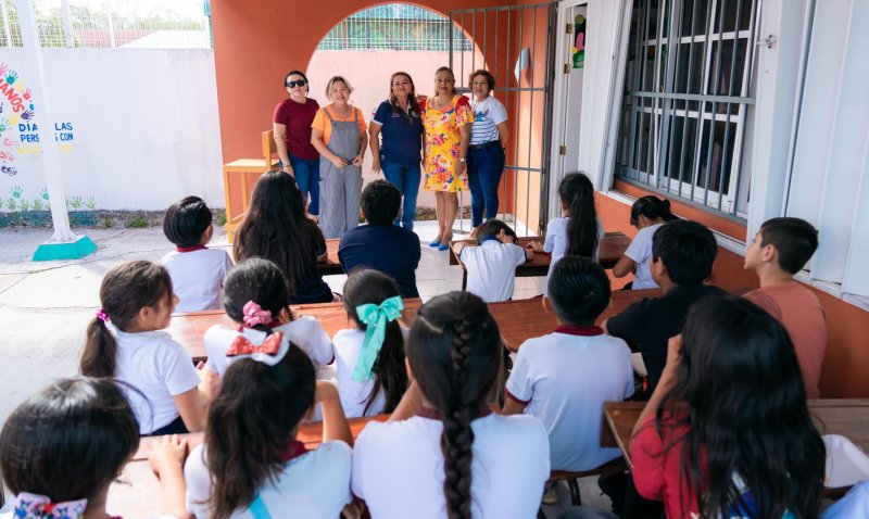 Gobierno municipal de Chacón Méndez beneficia a estudiantes de educación especial con cortes de cabello gratuito