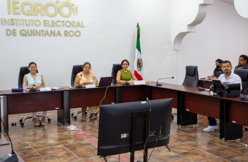 IEQROO realiza muestras aleatorias simples para verificar medidas de seguridad en la documentación electoral. 