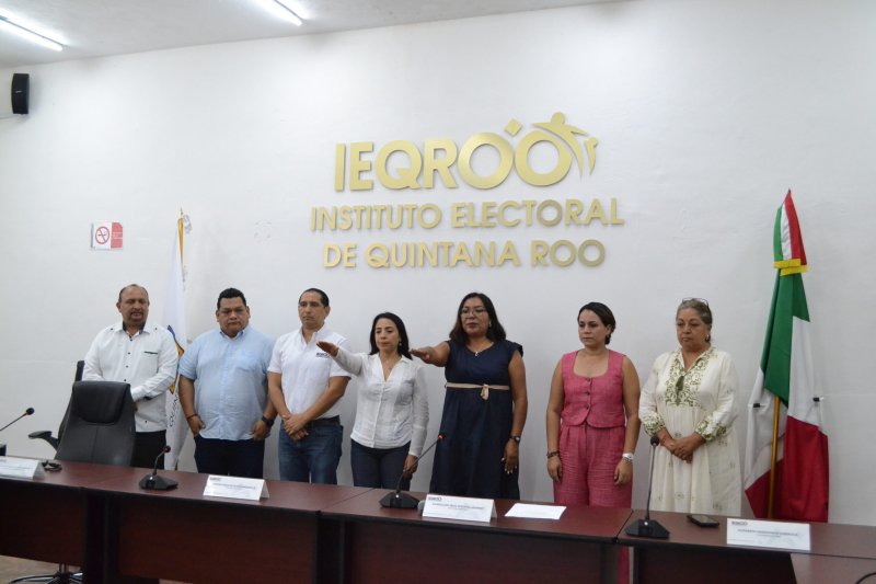 IEQROO – Toman protesta titulares de la dirección de Cultura Política y de la Unidad Técnica de Comunicación Social. 