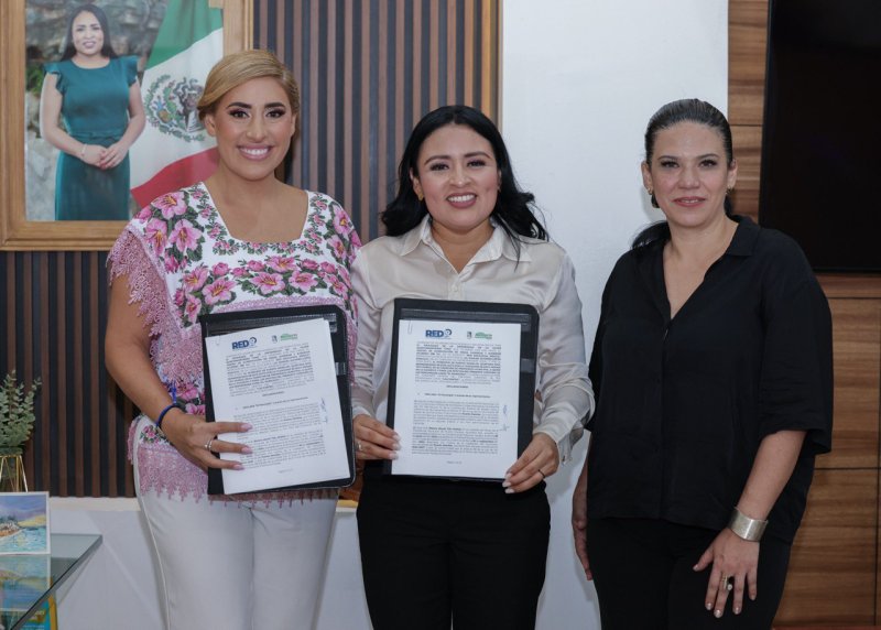 PROMUEVEN BLANCA MERARI Y JIMENA LASA PROFESIONALIZACIÓN DE PORTOMORELENSES