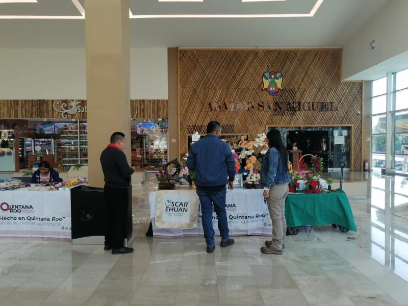 SEDE – Realizan con éxito la 5ª Exposición “Hecho en Quintana Roo” en el Aeropuerto Internacional de Tulum