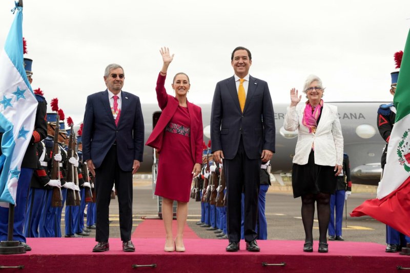 Sheinbaum Llega a Honduras para la IX Cumbre de la CELAC