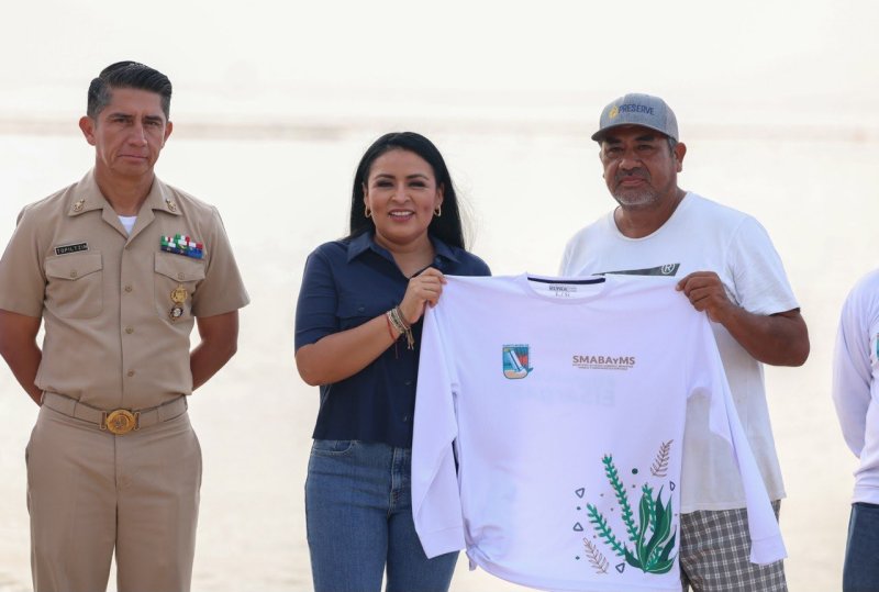 Puerto Morelos refuerza limpieza de playas con nuevas herramientas para brigadas